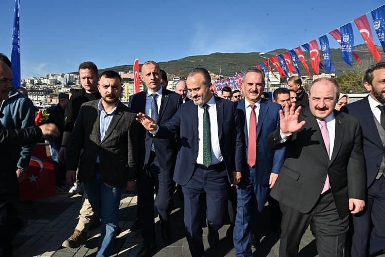 Bursa Gemlik’in vitrini yenileniyor