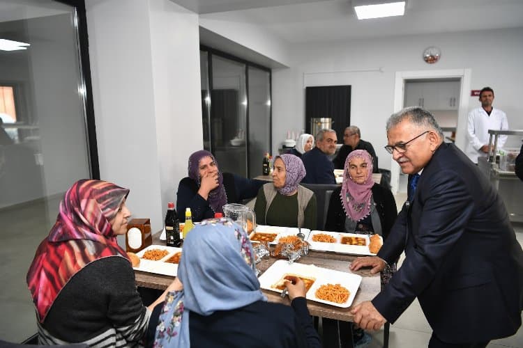 Başkan Büyükkılıç’tan gönüllere dokunacak projeler