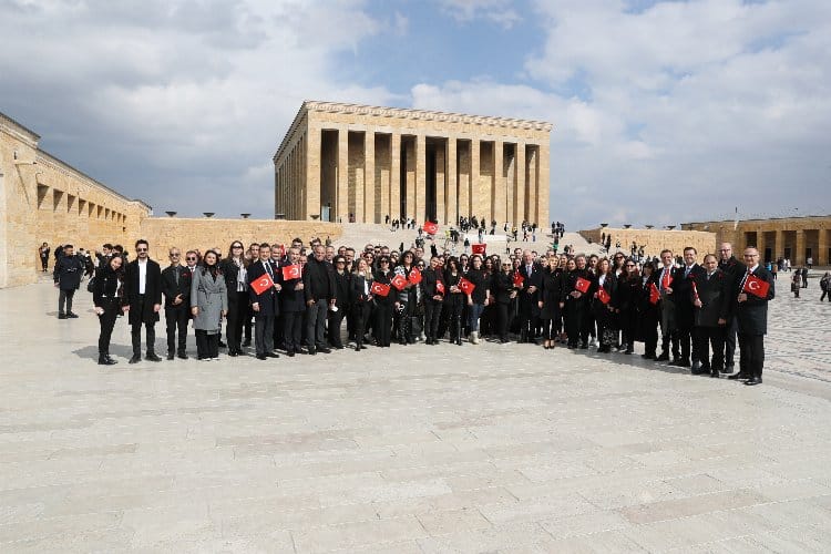 OPET, Dünya Kadınlar Günü’nde Ata’nın huzurundaydı